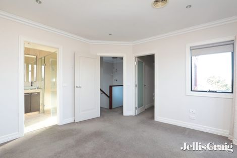 Property photo of 30 Wards Grove Bentleigh East VIC 3165