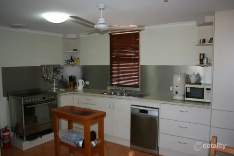 Property photo of 43 Hartog Crescent Denham WA 6537