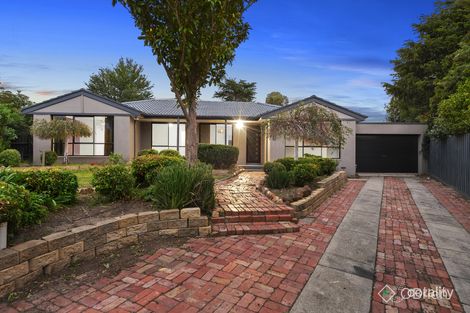 Property photo of 9 Patterson Court Endeavour Hills VIC 3802