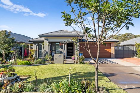 40 Apple St, Fern Bay, NSW 2295