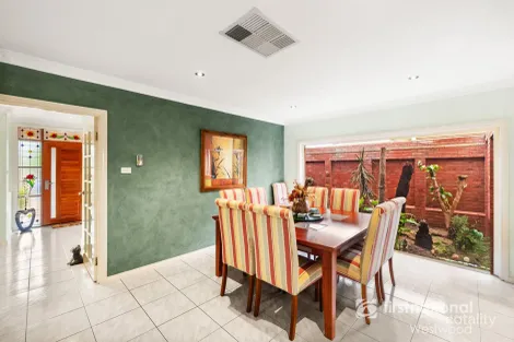 Property photo of 2 Coulton Court Werribee VIC 3030