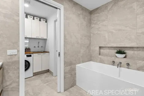Property photo of 2/60 Sunny Vale Drive Langwarrin VIC 3910