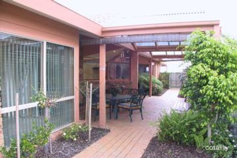 Property photo of 8 Camphor Close Lysterfield VIC 3156