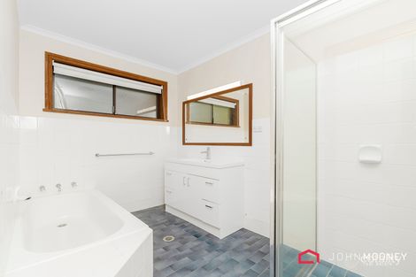 Property photo of 21 Amsterdam Crescent Tolland NSW 2650