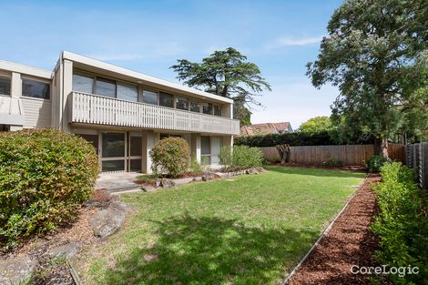 Property photo of 2/15 Mountain Grove Kew VIC 3101