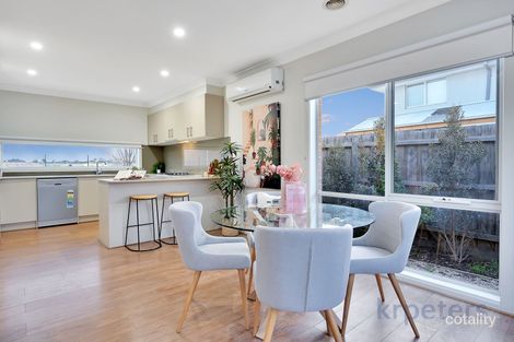 Property photo of 42 Ezra Crescent Officer VIC 3809
