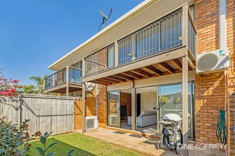 2/5 Herbert St, Scarborough, QLD 4020