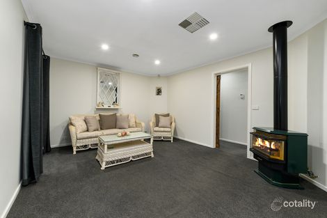 Property photo of 10 Parrakeet Court Taylors Lakes VIC 3038