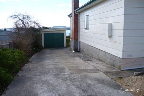 Property photo of 10 Ross Street Beauty Point TAS 7270