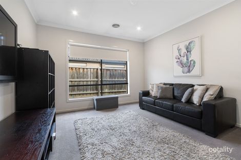 Property photo of 23 Lily Way Skye VIC 3977