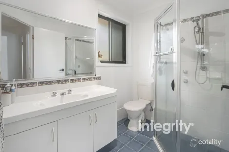 Property photo of 22 Robinia Way Worrigee NSW 2540