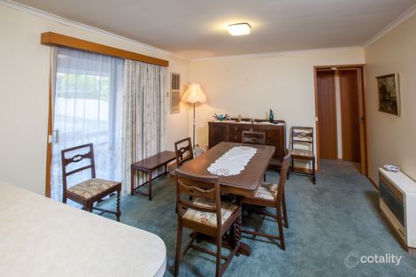 Property photo of 20 Warrenlee Drive West Albury NSW 2640