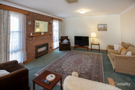 Property photo of 20 Warrenlee Drive West Albury NSW 2640