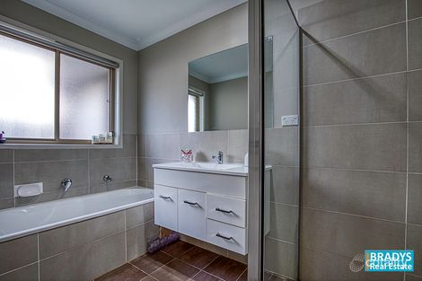 Property photo of 7 Anakie Court Ngunnawal ACT 2913
