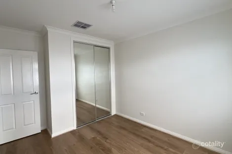 Property photo of 2/22 Doolan Street Reservoir VIC 3073