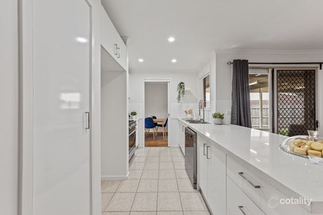 Property photo of 93 Norfolk Drive Narre Warren VIC 3805