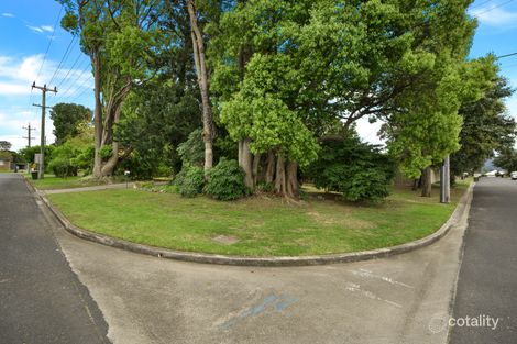 Property photo of 1 Edwards Avenue Bomaderry NSW 2541