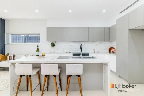 Property photo of 122 Tower Street Panania NSW 2213