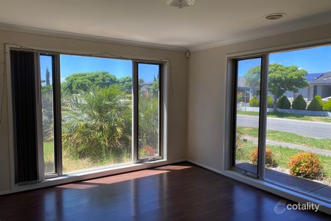 Property photo of 23 Stoneleigh Road Cranbourne North VIC 3977