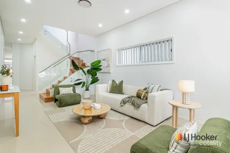 Property photo of 122 Tower Street Panania NSW 2213