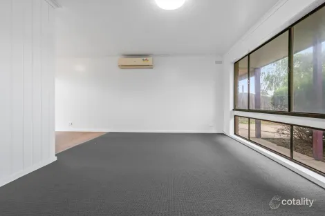 Property photo of 2 Curtin Court Warrnambool VIC 3280