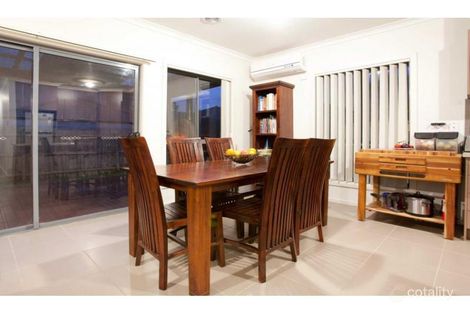 Property photo of 5 Turella Close Berwick VIC 3806