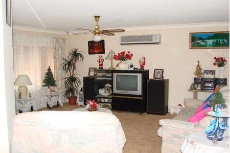 Property photo of 14 Cobourg Place Bow Bowing NSW 2566