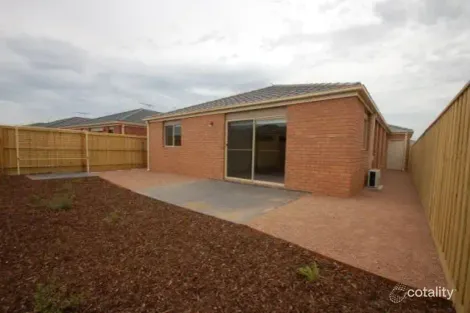 Property photo of 46 Sinclair Crescent Tarneit VIC 3029