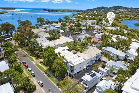 2/12 JAMES ST, NOOSAVILLE, QLD 4566