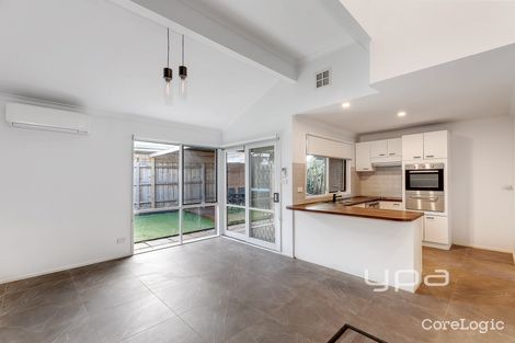 Property photo of 56 Hothlyn Drive Craigieburn VIC 3064