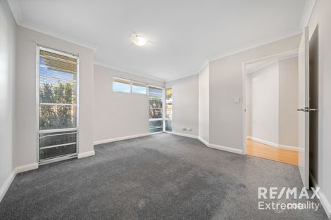 Property photo of 15 Rosinski Circle Tapping WA 6065