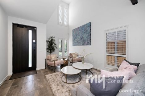 Property photo of 17 Cullen Circuit Gledswood Hills NSW 2557