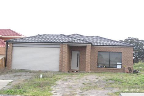 2 Golden Gr, Springvale South, VIC 3172