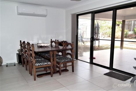 Property photo of 28 Picadilly Circuit Urraween QLD 4655