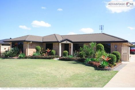 33 Hyperno Rd, Point Vernon, QLD 4655