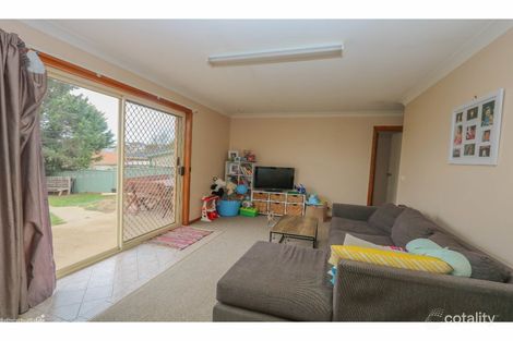 Property photo of 3 Jagoe Drive Kelso NSW 2795