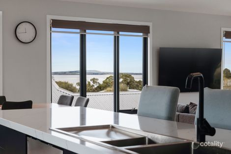 Property photo of 13 Snapper Court Rhyll VIC 3923