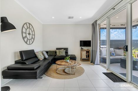 Property photo of 13 Ultramarine Place Moana SA 5169