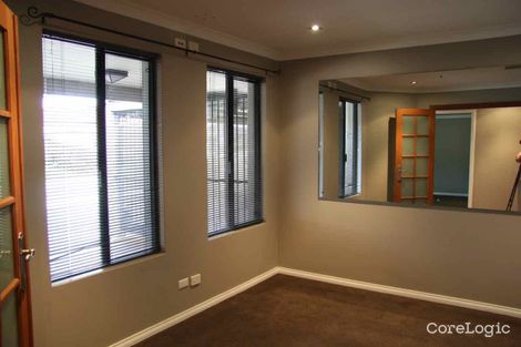 Property photo of 4 Bingarra Crescent Tapping WA 6065