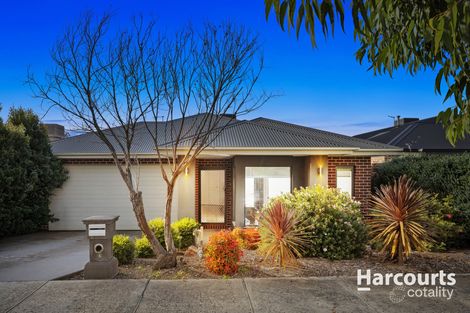 16 Viewgrand Dr, Pakenham, VIC 3810