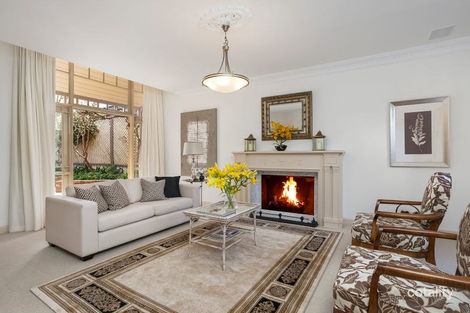 Property photo of 6 Belford Avenue Kew East VIC 3102