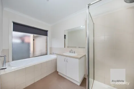 Property photo of 30 Colby Link Derrimut VIC 3026