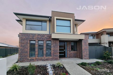 Property photo of 1/12 Nature Drive Greenvale VIC 3059