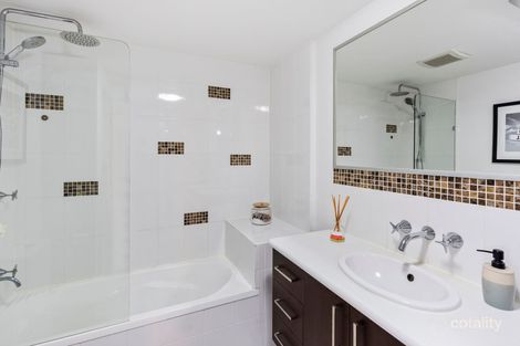 Property photo of 2/1 Redarc Street Fairfield QLD 4103