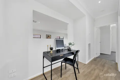 Property photo of 24 Hickory Road Mickleham VIC 3064