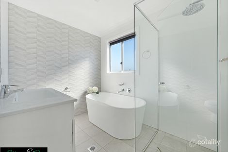 Property photo of 3 Woodford Avenue Warilla NSW 2528