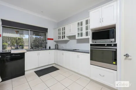 Property photo of 7 Stirling Drive Rockyview QLD 4701