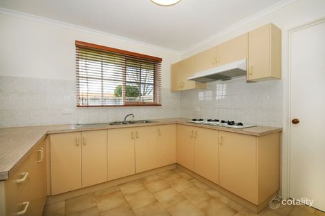 Property photo of 2 Joyce Street Cranbourne West VIC 3977