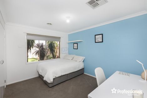 Property photo of 15 Carlyon Close Melton West VIC 3337