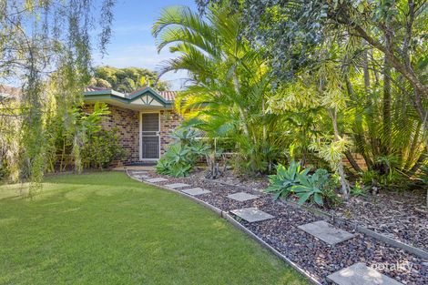 4 Woodvale Ct, Everton Hills, QLD 4053